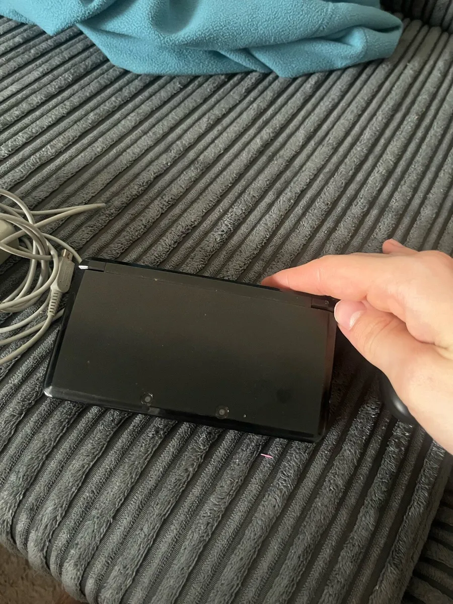 Nintendo 3ds - Image 3