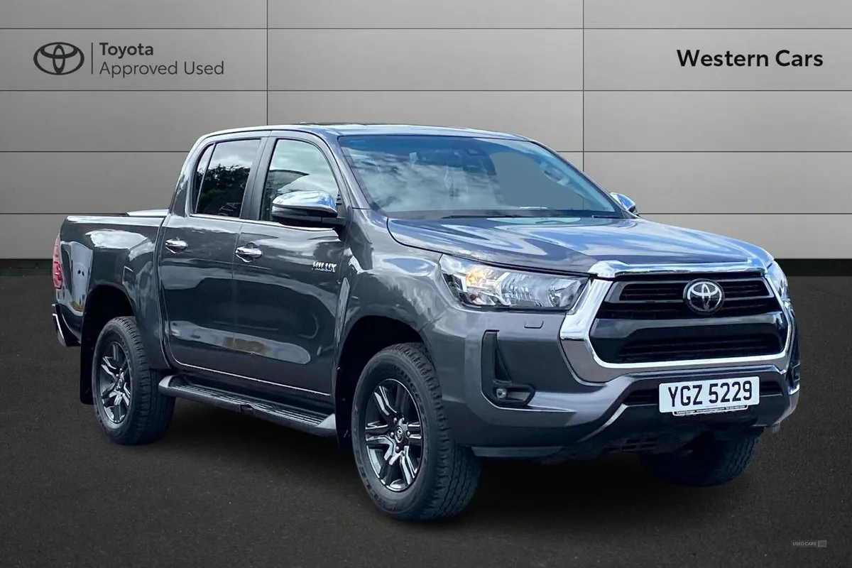 Toyota Hilux 2.4 D-4D Icon Pickup Double Cab 4dr D - Image 1
