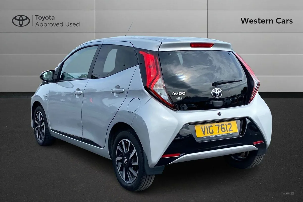 Toyota Aygo 1.0 VVT-i x-trend Euro 6 (s/s) 5dr - Image 4