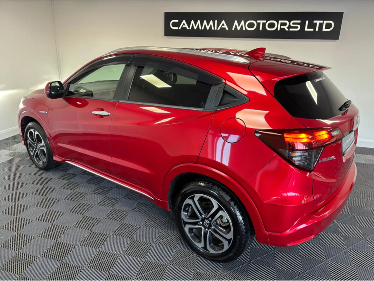 Honda Vezel *HONDA VEZEL* *LOW MILEAGE* *KEYLESS E - Image 3