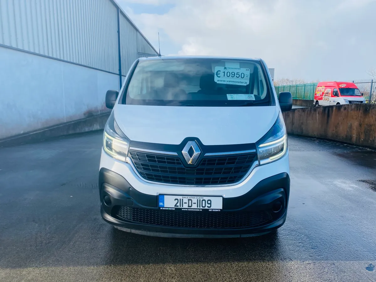 211 Renault Trafic 2.0 120bhp LWB €10,950 + VAT - Image 2