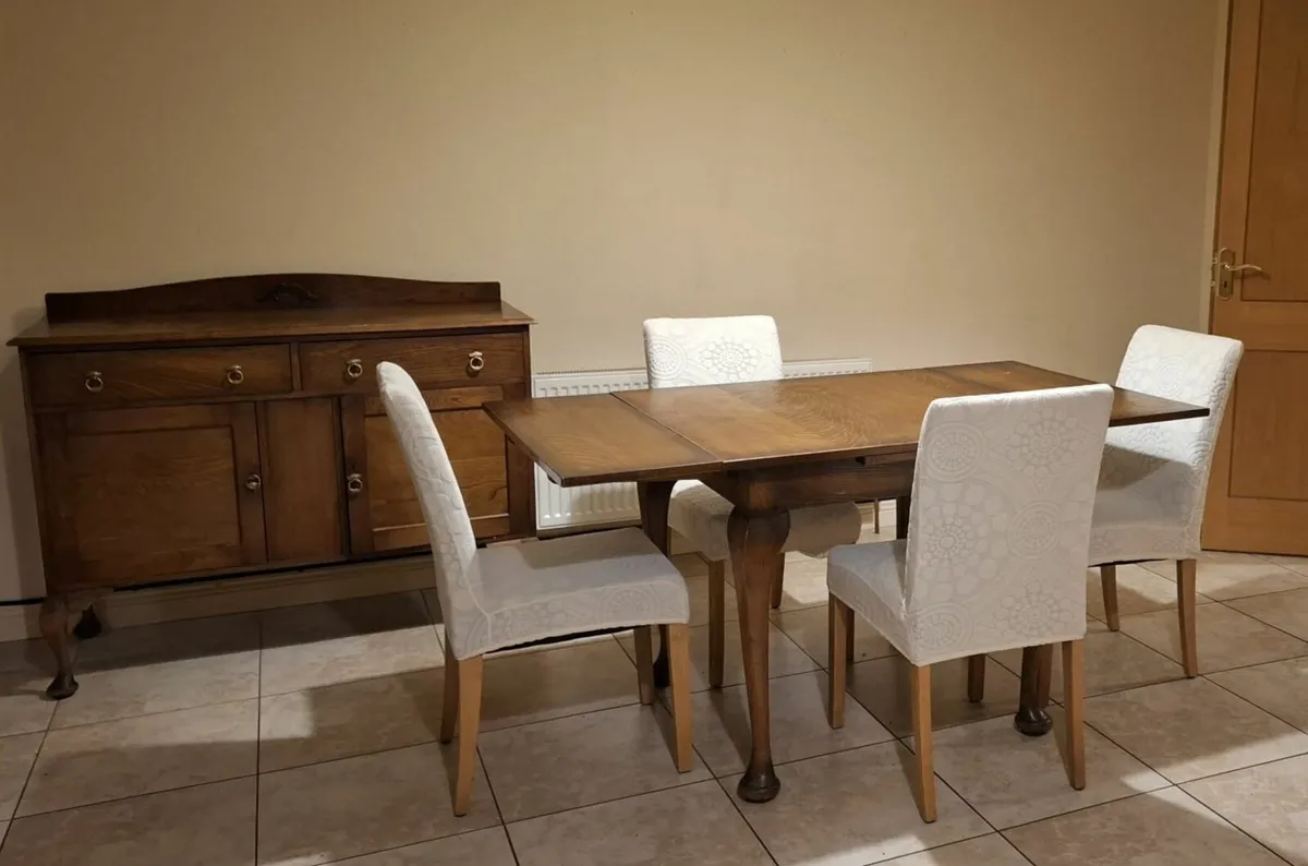 Vintage oak table and chest of drawers - Image 1