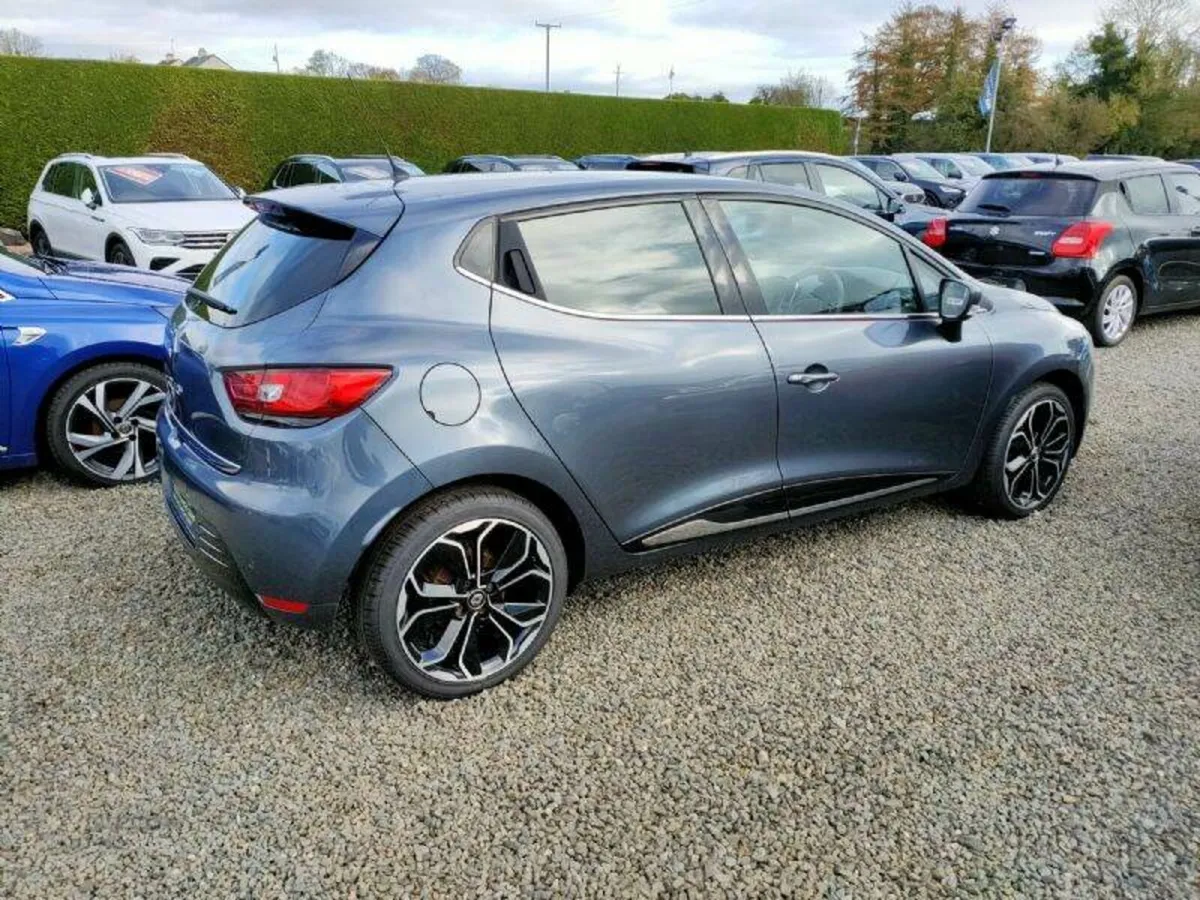 Renault Clio Iconic - Image 4