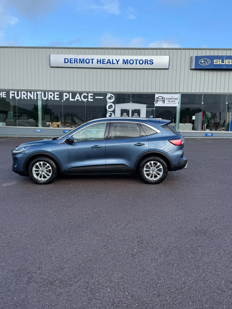 Ford Kuga 2022 - Image 1