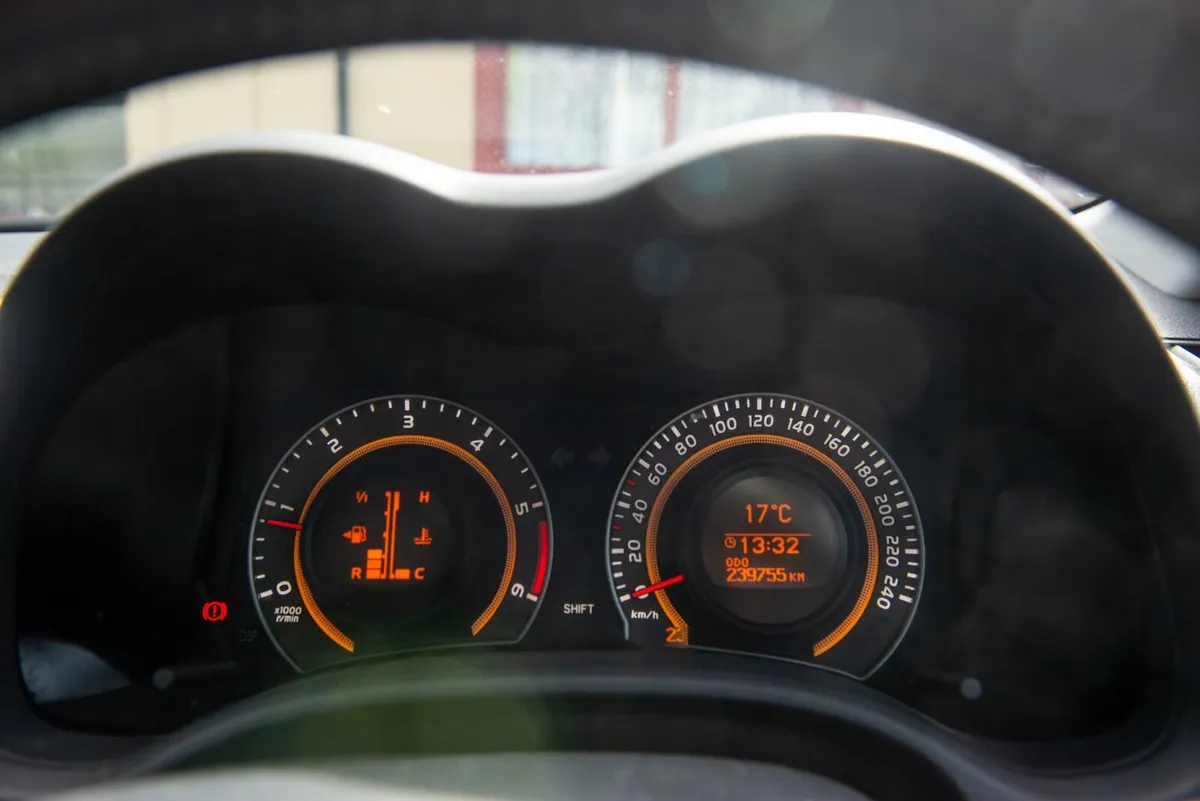 Toyota Corolla 2012 - Image 2