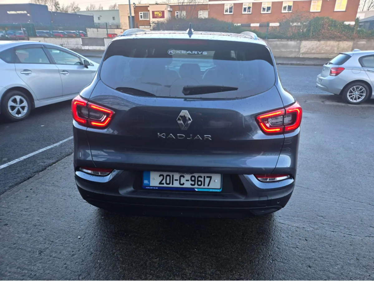 Renault Kadjar 1.3 ICONIC TCE 140BHP 5 5DR// VERY - Image 3