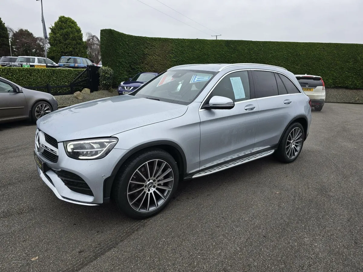 Mercedes-Benz GLC AMG Line Premium - Image 2