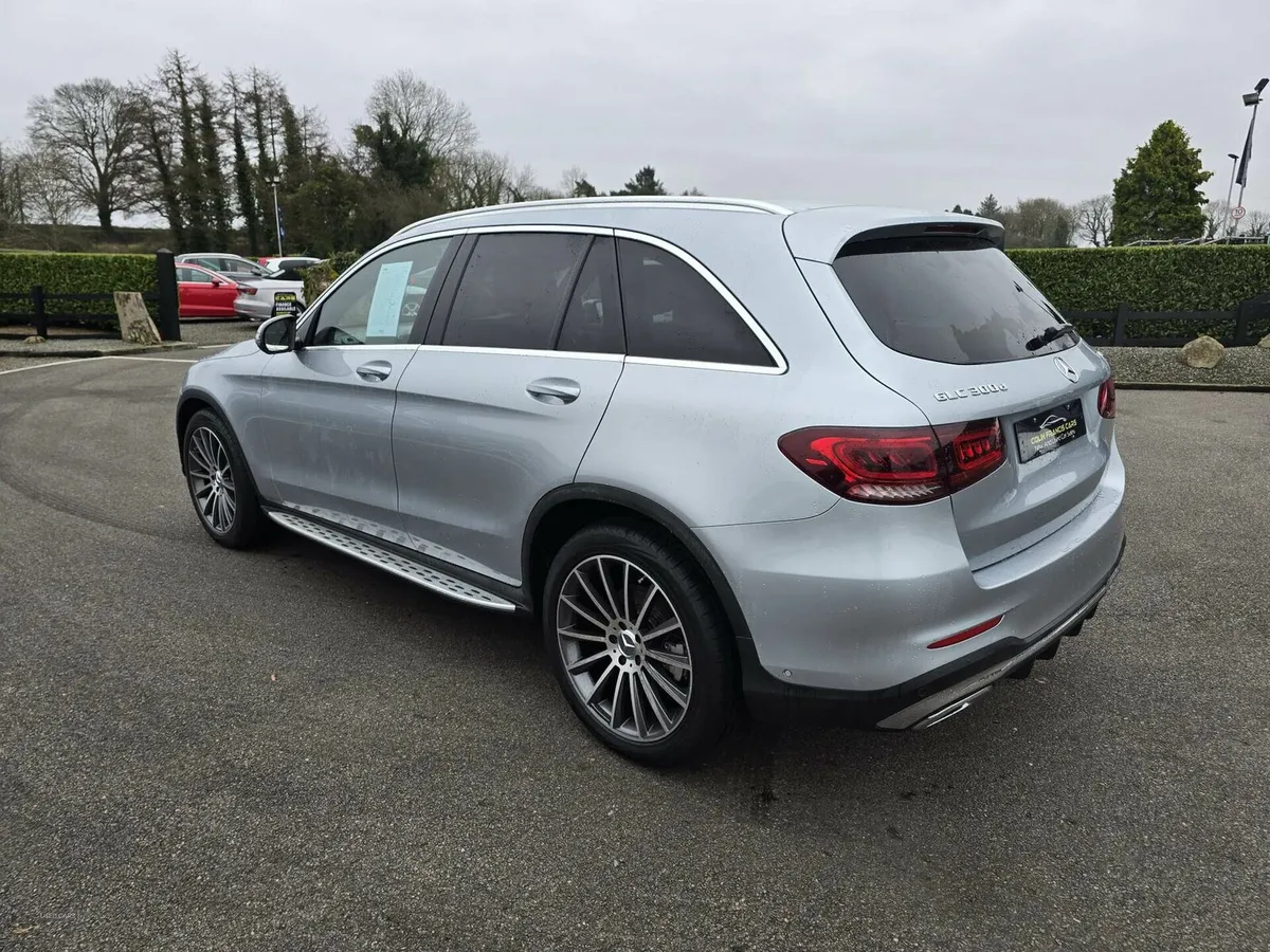 Mercedes-Benz GLC AMG Line Premium - Image 3