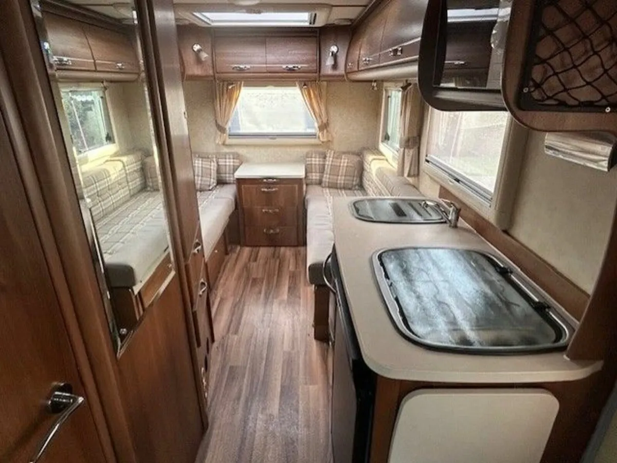 2010 AUTOSLEEPERS BROADWAY EL 2 BERTH MOTORHOME - Image 2