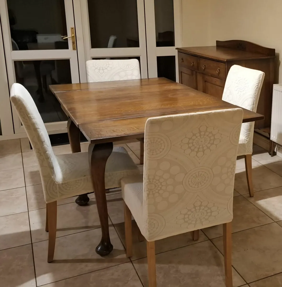 Vintage oak table and chest of drawers - Image 4