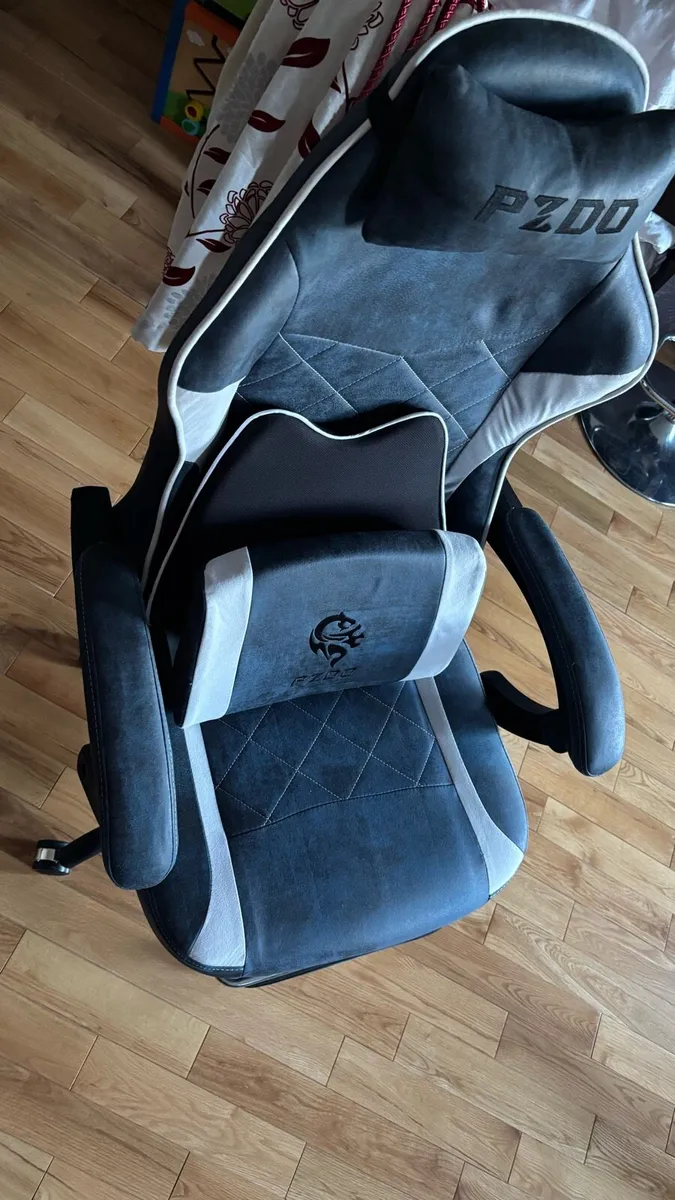 Gaming chair - Image 4