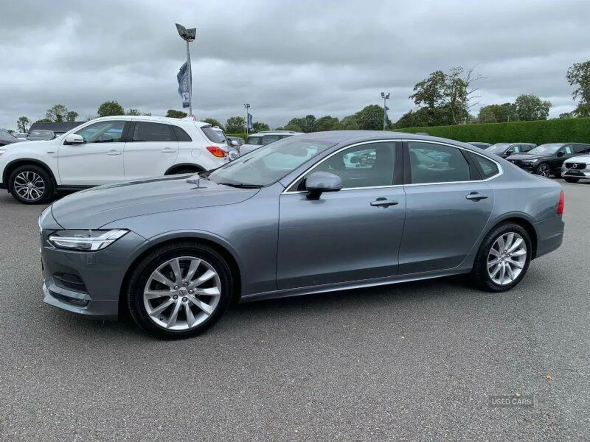 Volvo S90 Momentum Plus - Image 2