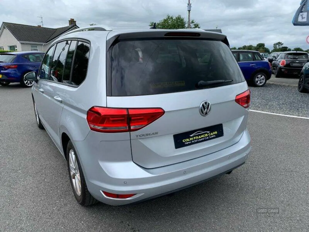 Volkswagen Touran SE - Image 4