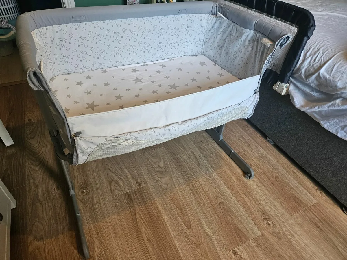 Co Sleeper Chicco Next To Me - Image 1