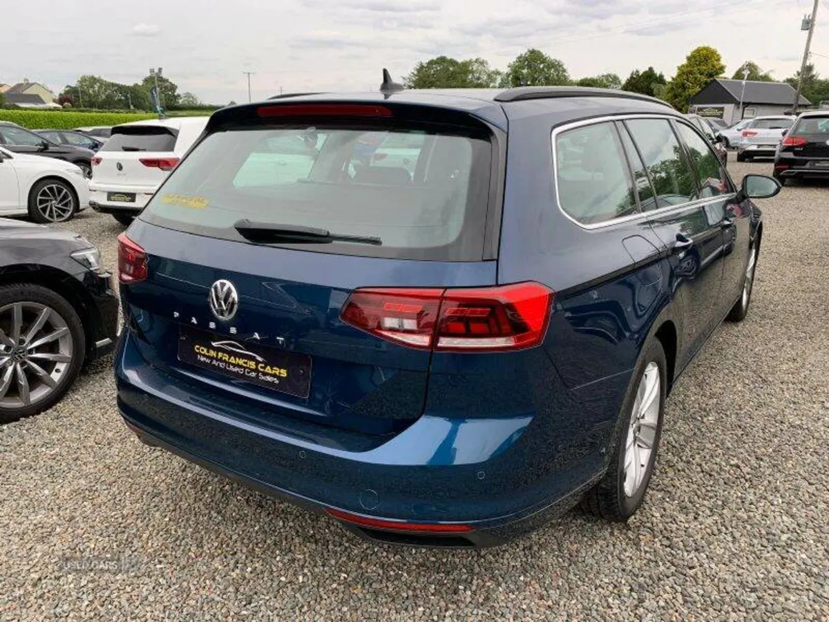 Volkswagen Passat SE Nav - Image 4