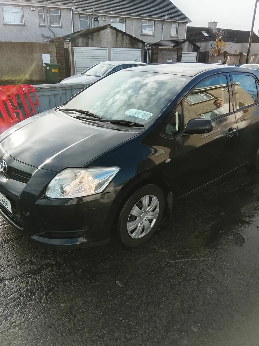 Toyota Auris 2008 - Image 1