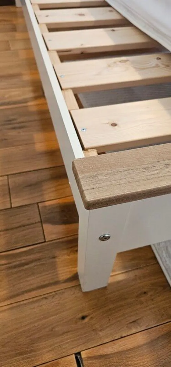 Single Beds with mattresses - Image 4