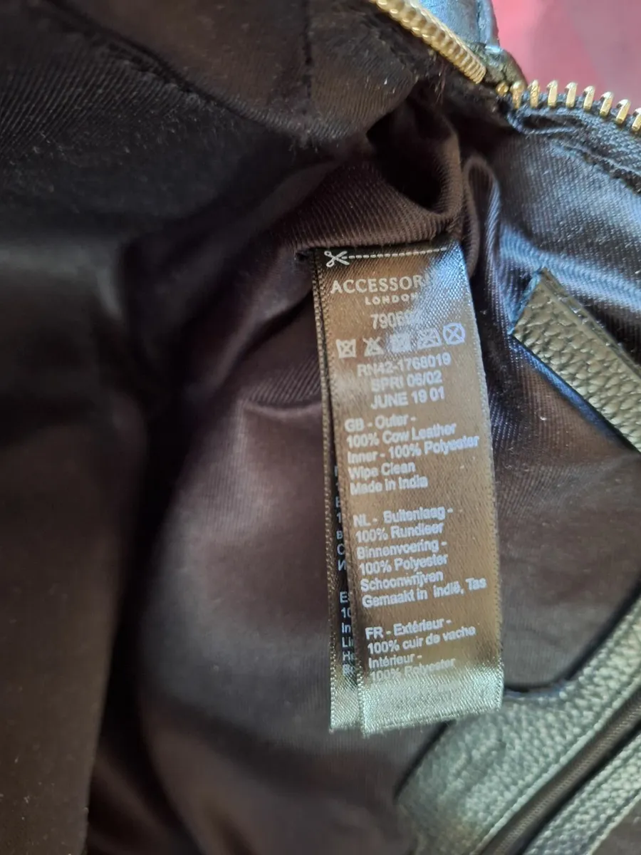 Monsoon 100% leather backpack/handbag - Image 2