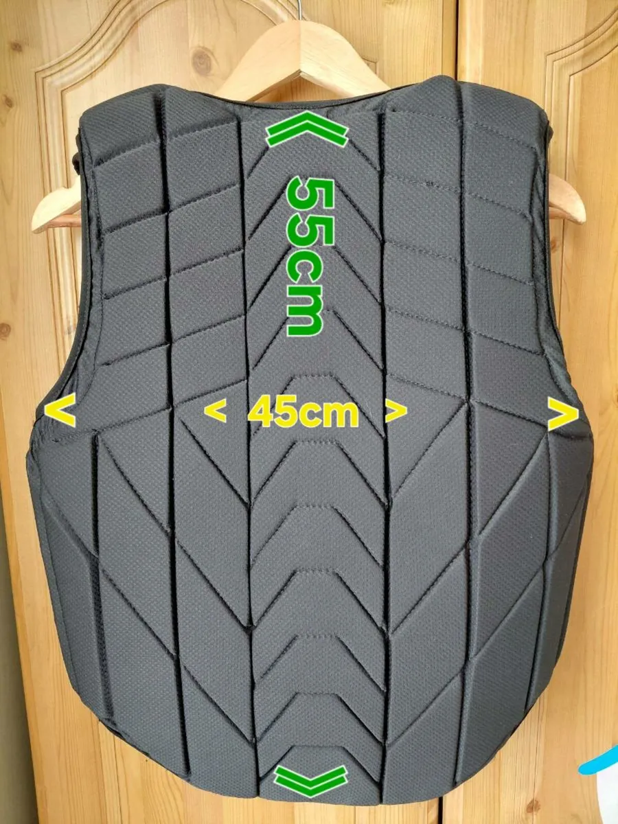 QHP ADULTS BODY PROTECTOR - Image 4