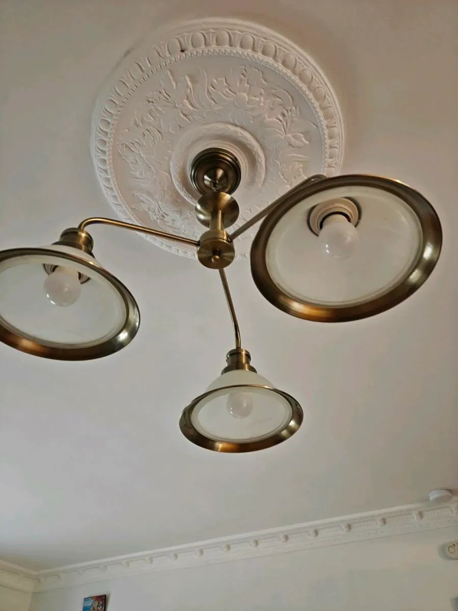 Sitting room chandler - Image 2