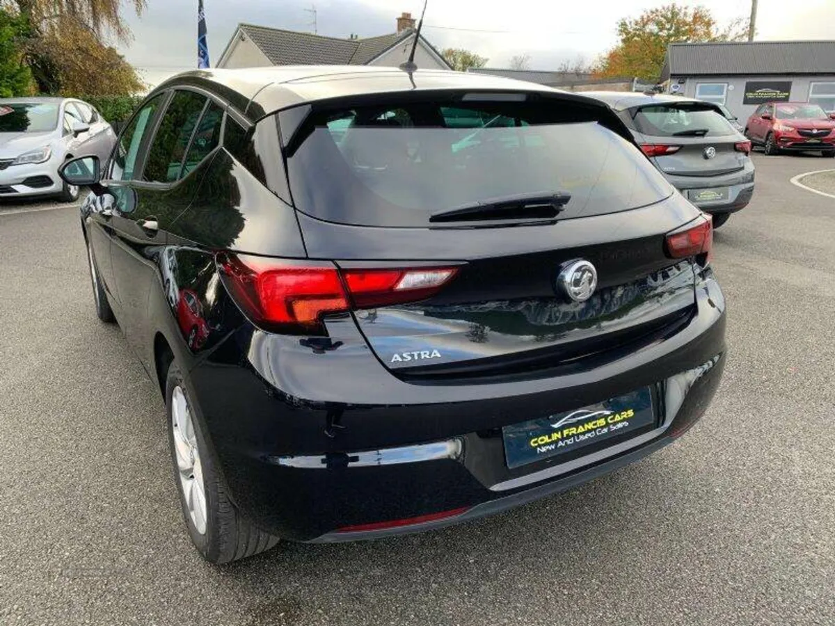 Vauxhall Astra SE - Image 4