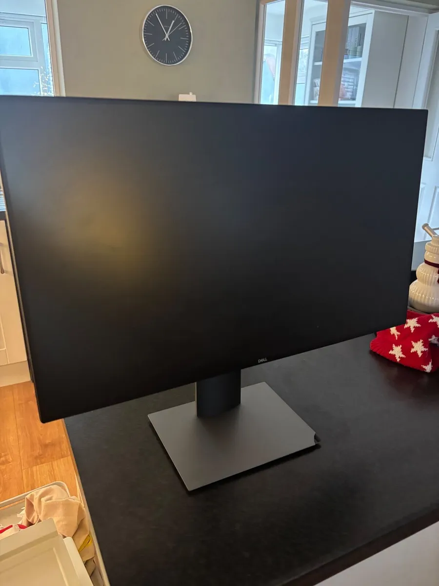 Dell UltraSharp U2419H | 23.8" - Image 1