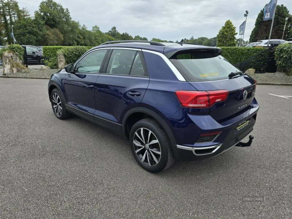Volkswagen T-Roc SE - Image 3