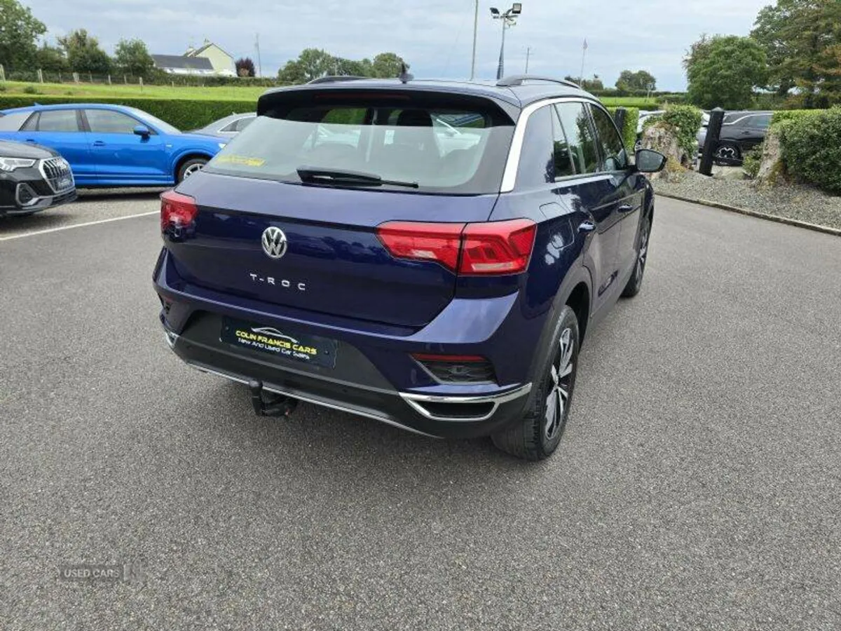 Volkswagen T-Roc SE - Image 4