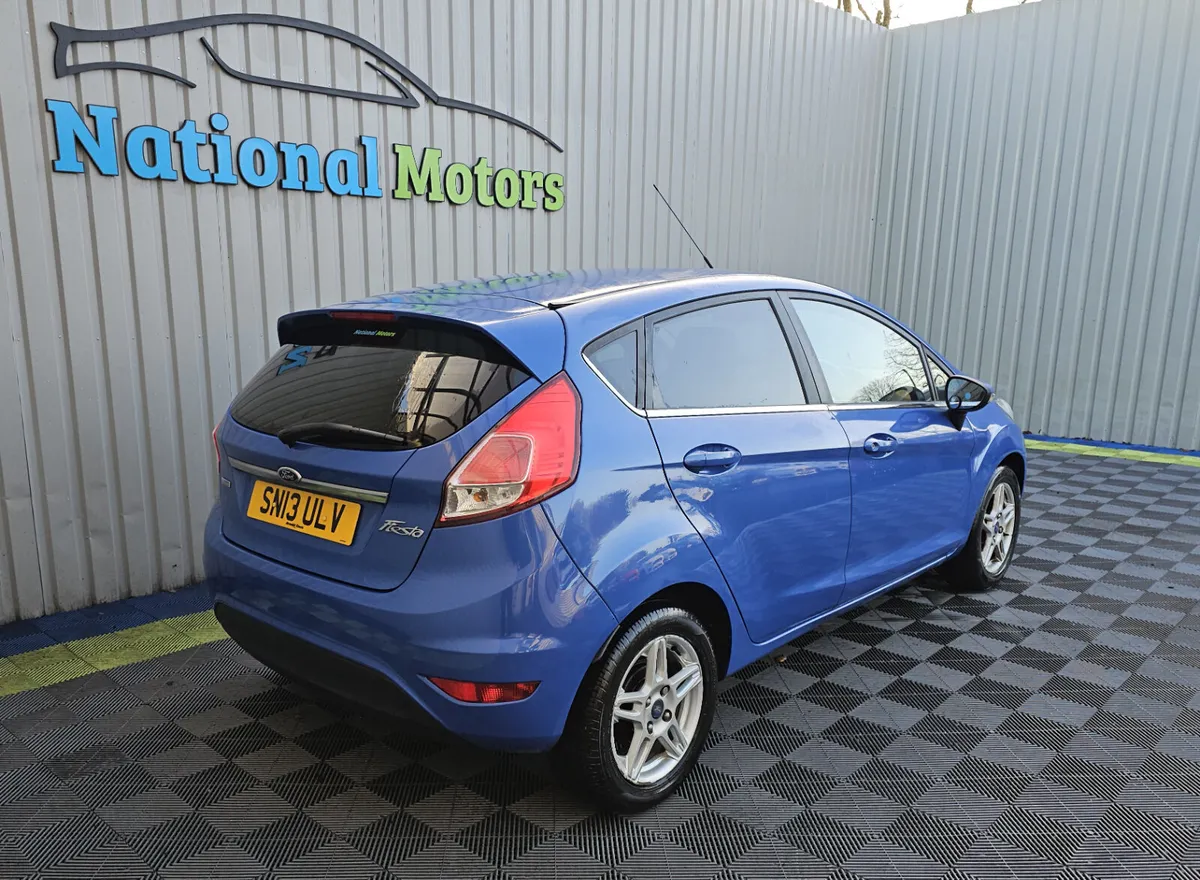 2013 Ford Fiesta 1.0 Petrol ZETEC - Image 3