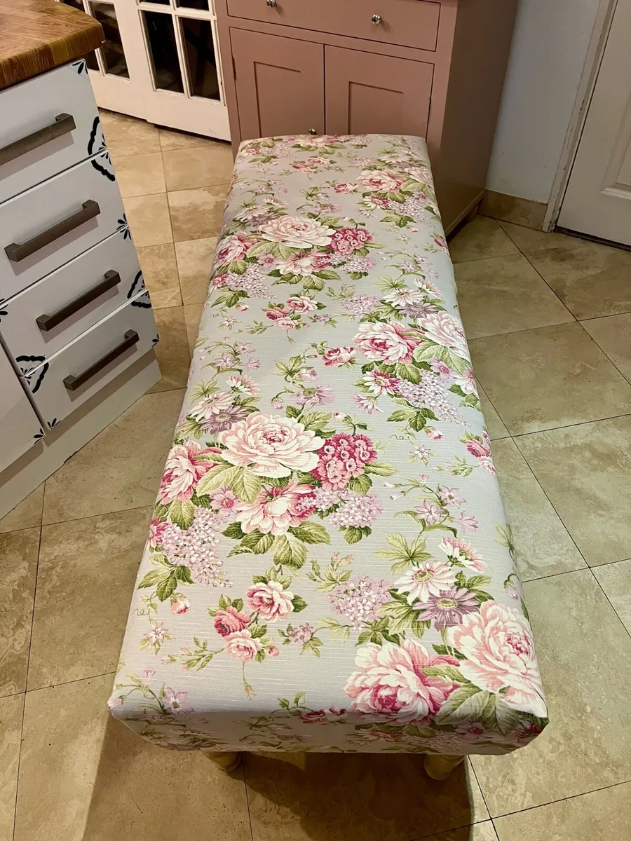 Vintage style bench and lampshade - Image 4