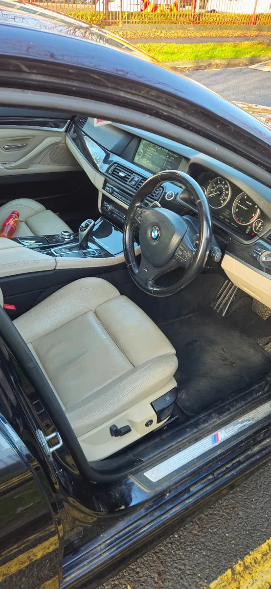 BMW 5-Series 2011 m sport auto - Image 3
