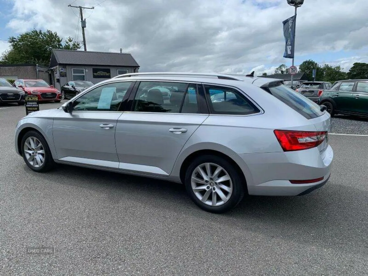 Skoda Superb 2.0TDI SE S-AUTO ESTATE - Image 3