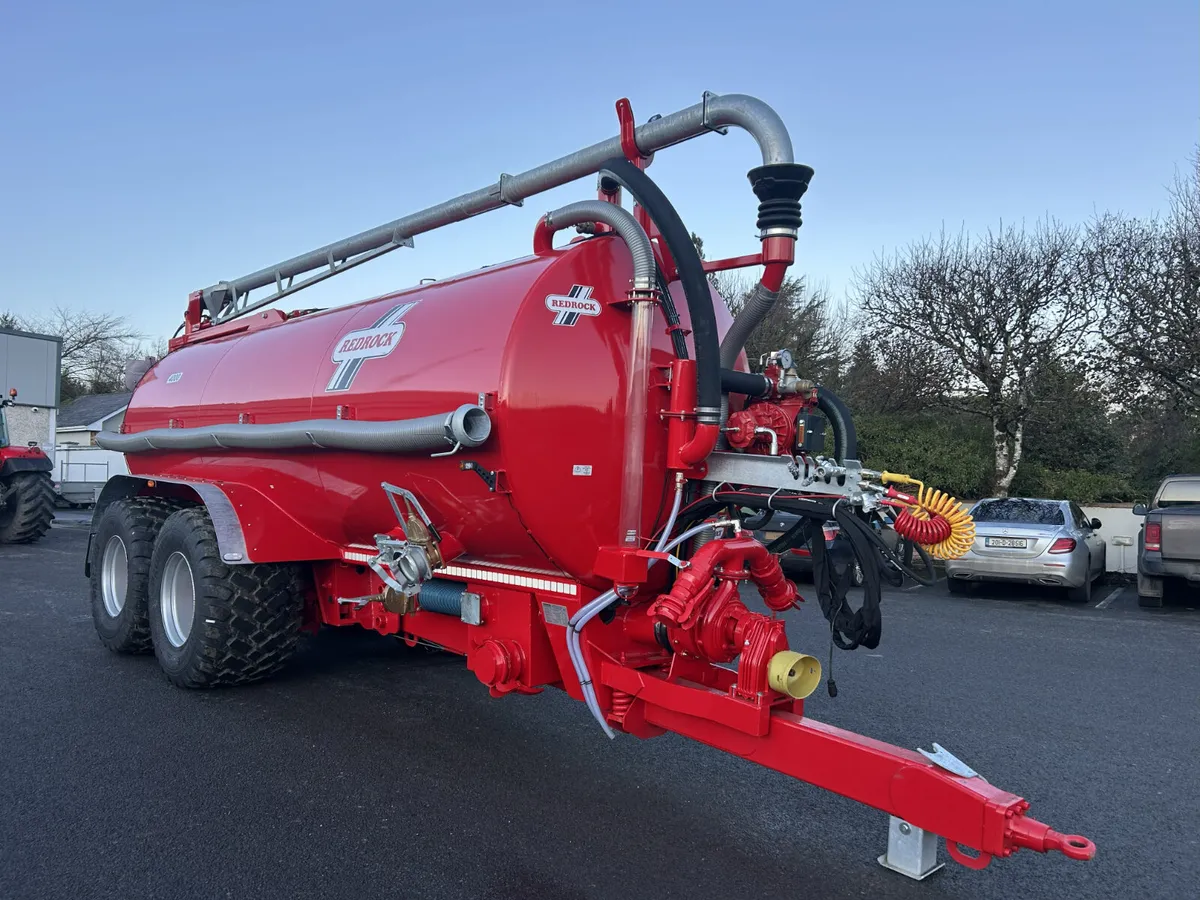 REDROCK 4000GL TANK WITH OVER HEDGE BOOM - Image 1
