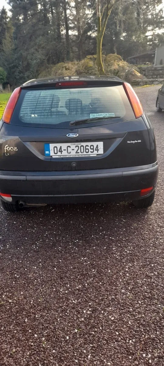 Ford Focus 2004 - Image 2