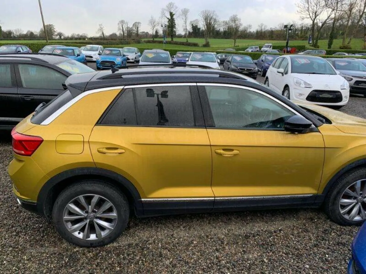 Volkswagen T-Roc Design - Image 4