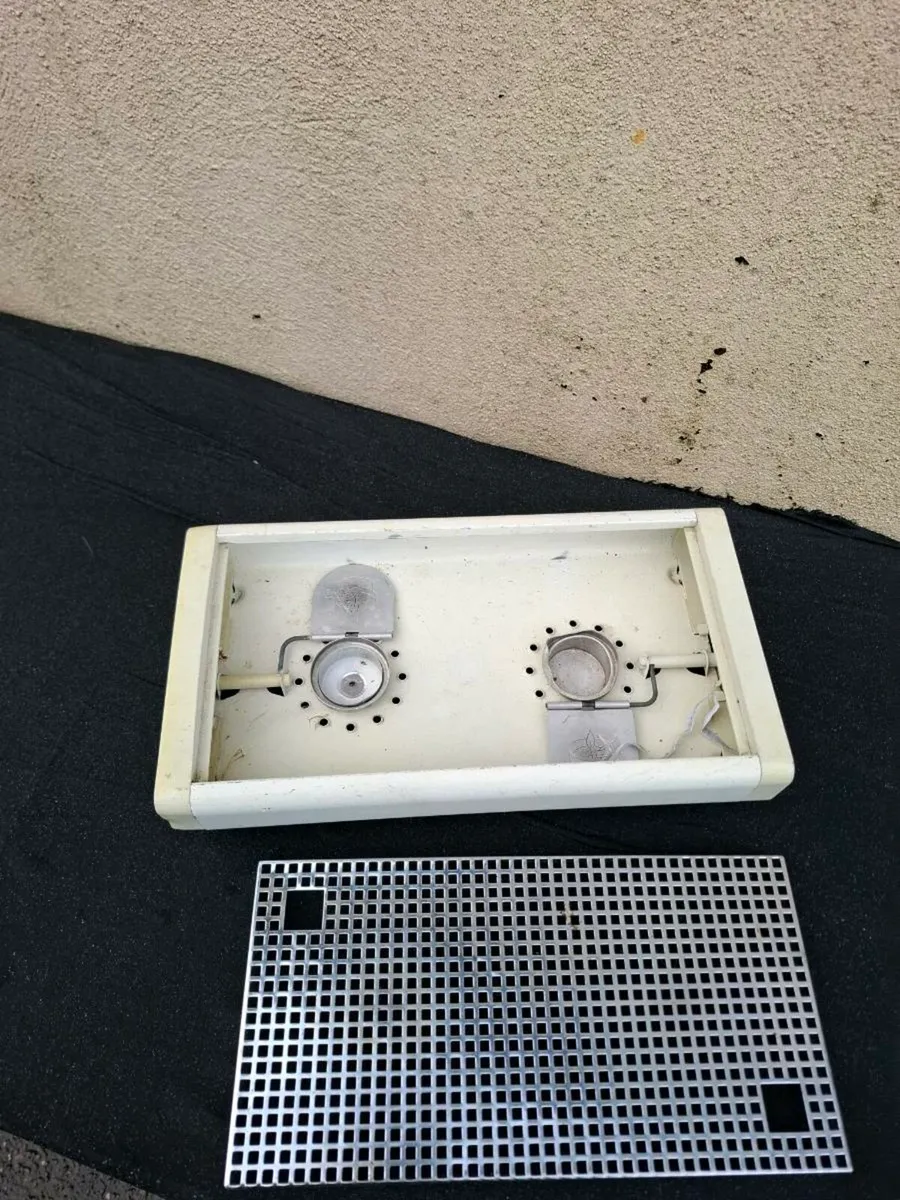 Kitchen plate candle warmer possible to post - Image 2