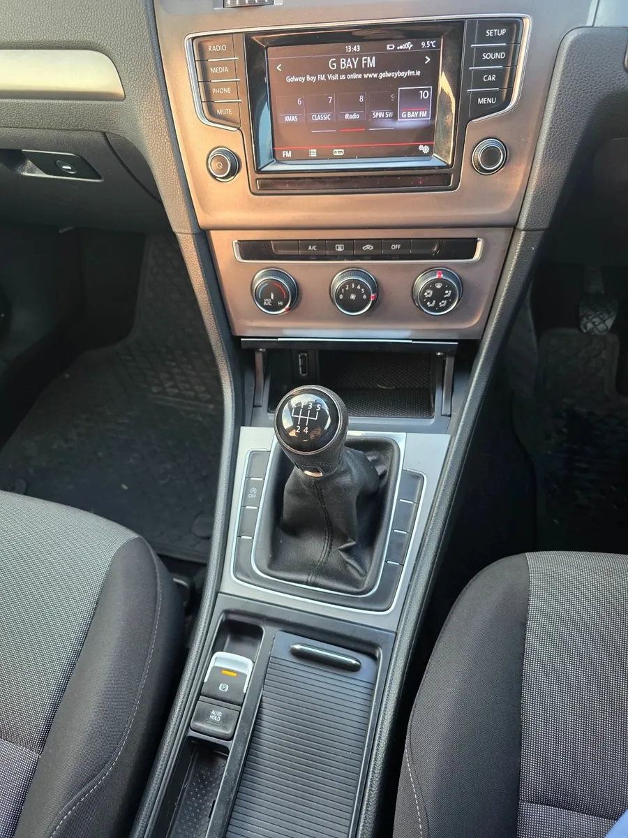 132 Volkswagen Golf: NCT 11/26  & Tax 09/26 - Image 4