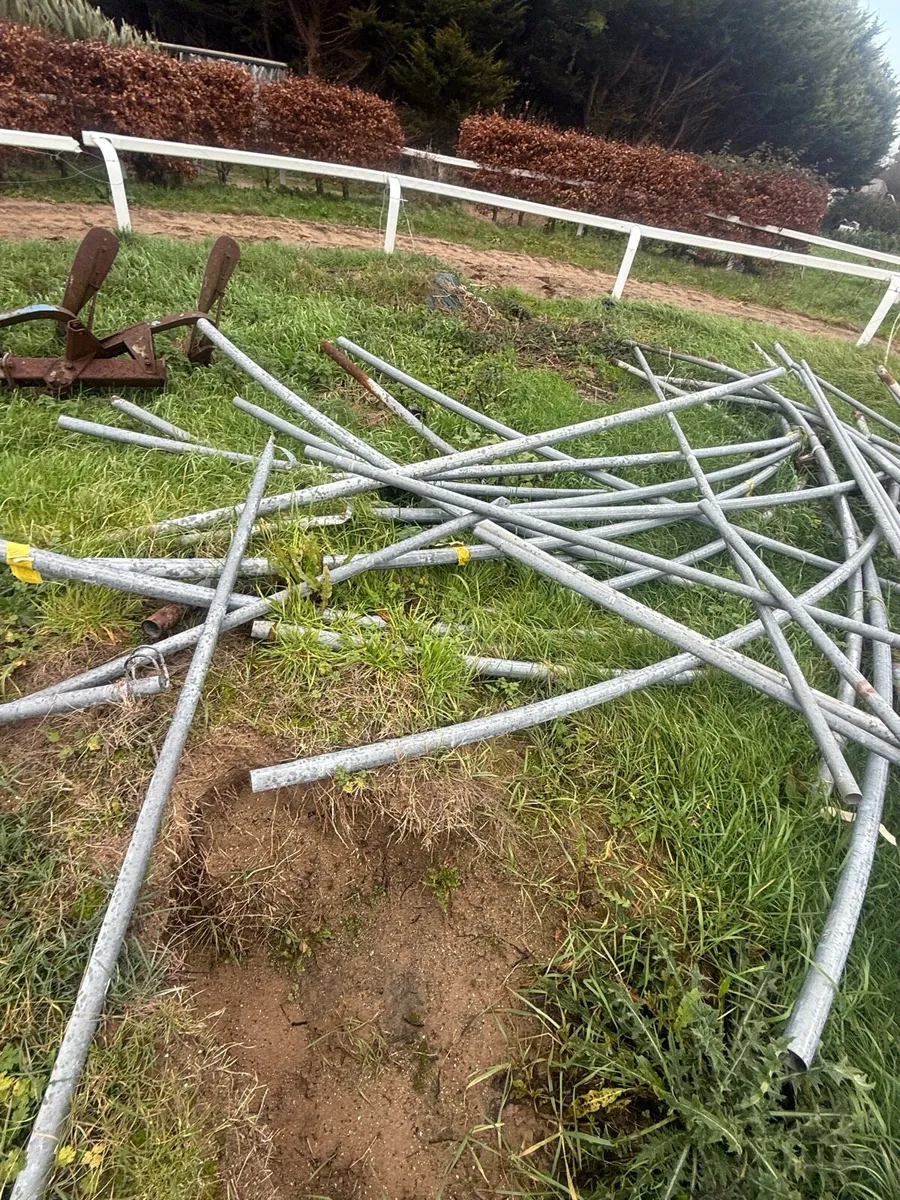 Poly tunnel - Image 1