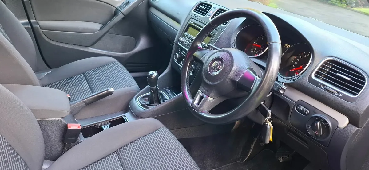 11 VW Golf,   low KMS,     FSH - Image 3
