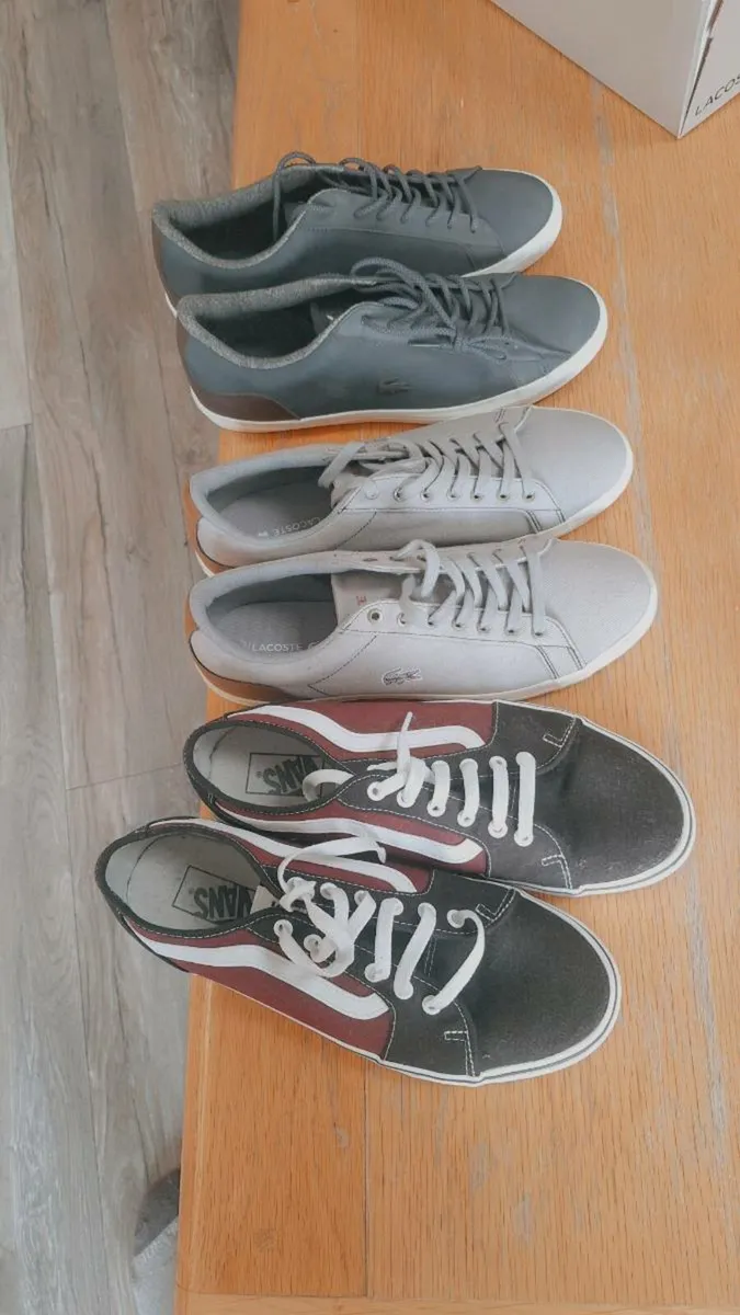 3 pair of shoes - Image 1