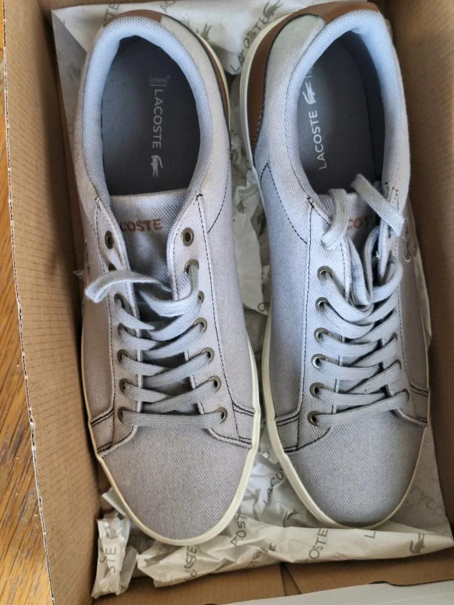 3 pair of shoes - Image 2