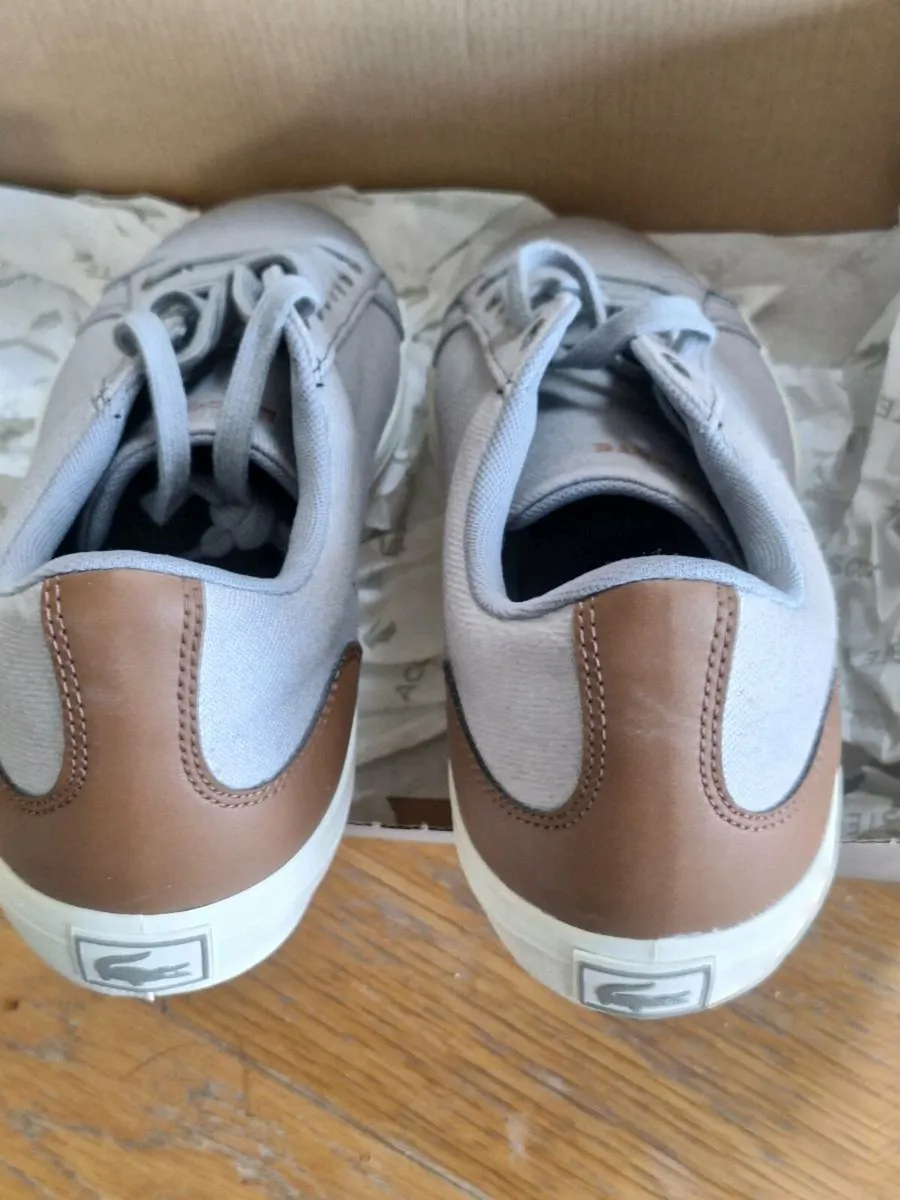 3 pair of shoes - Image 3