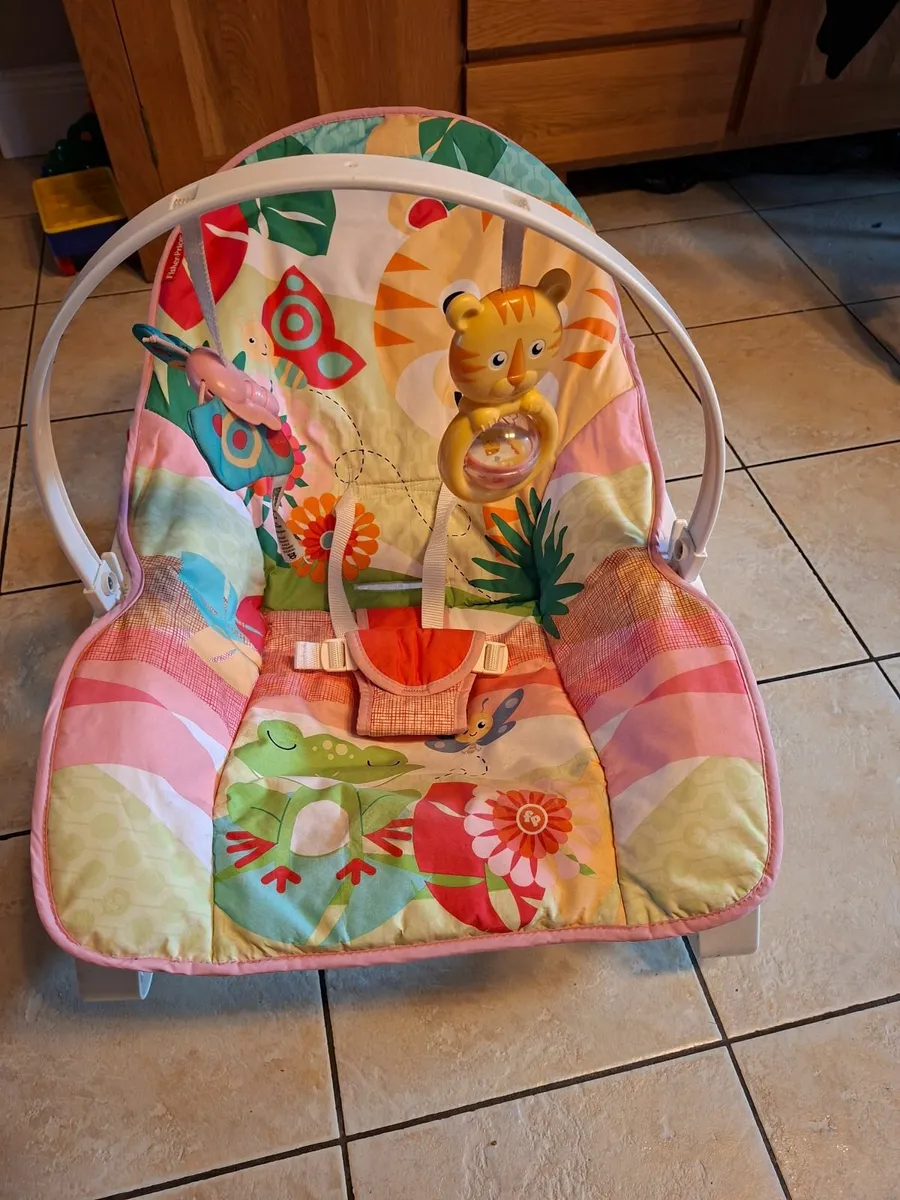 Bouncy chairs - Image 1