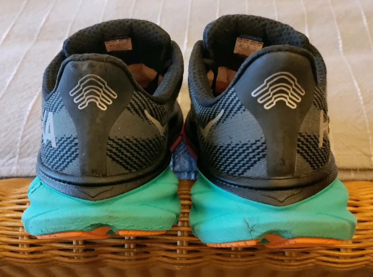 Hoka Clifton 9 Gore-Tex 8.5uk - Image 2