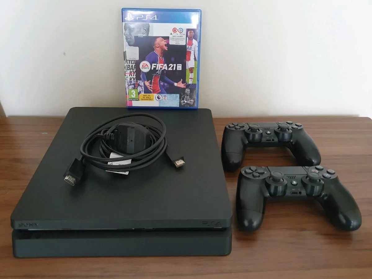 PS4 slim console 500GB and Accessories - Image 2