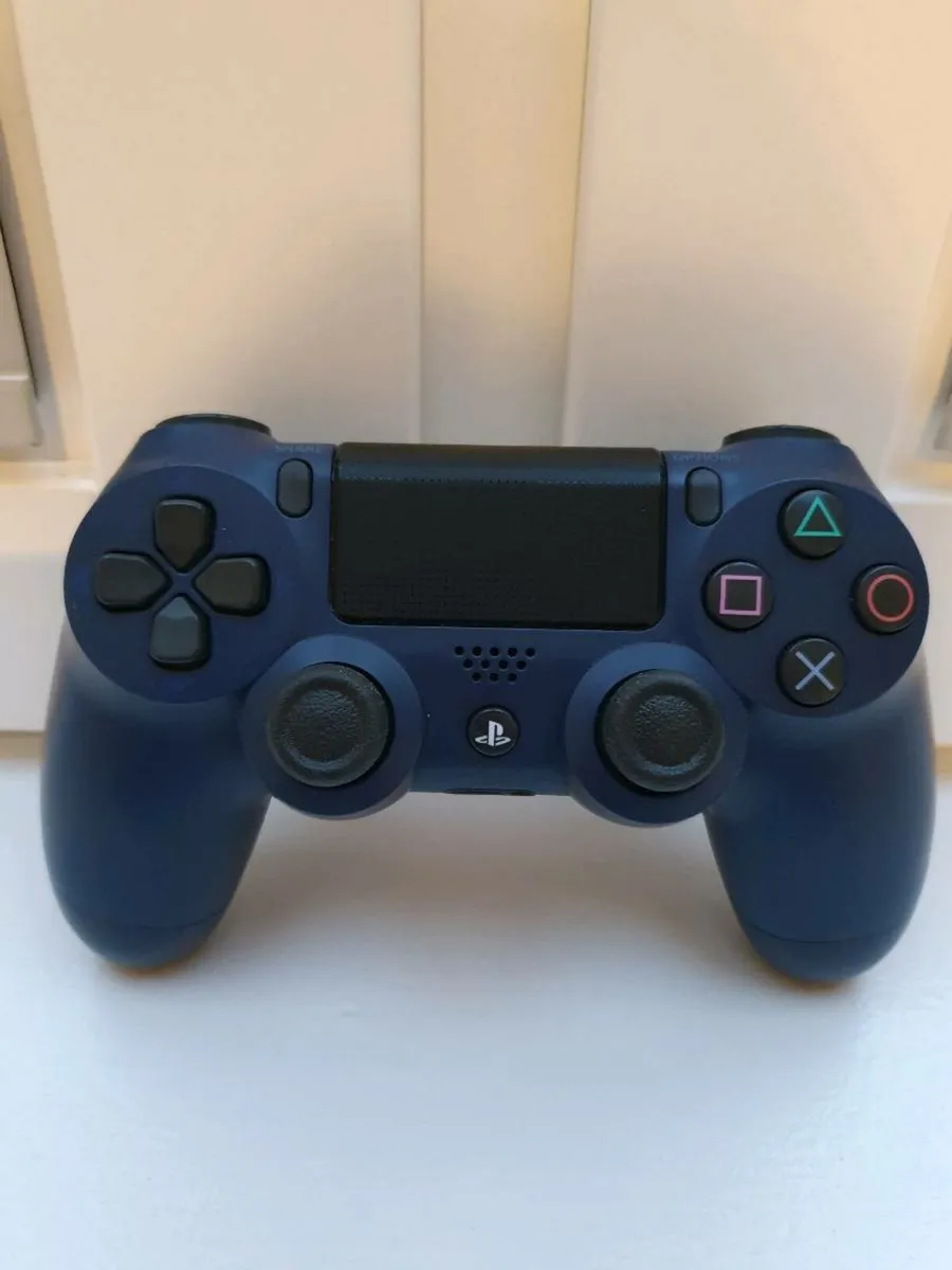 PS4 slim console 500GB and Accessories - Image 4