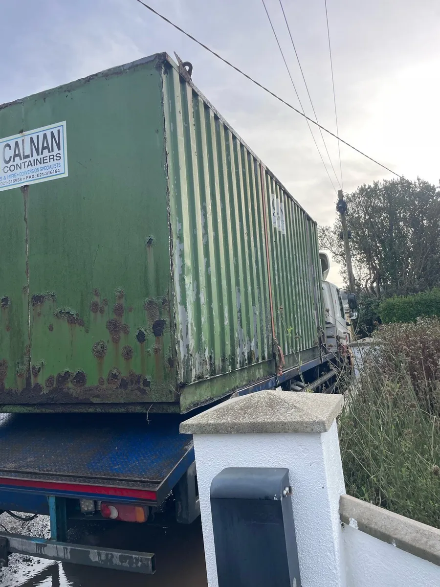 20’ container - Image 2