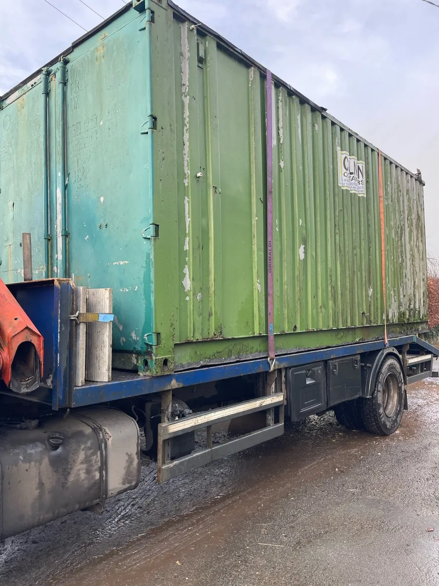 20’ container - Image 1