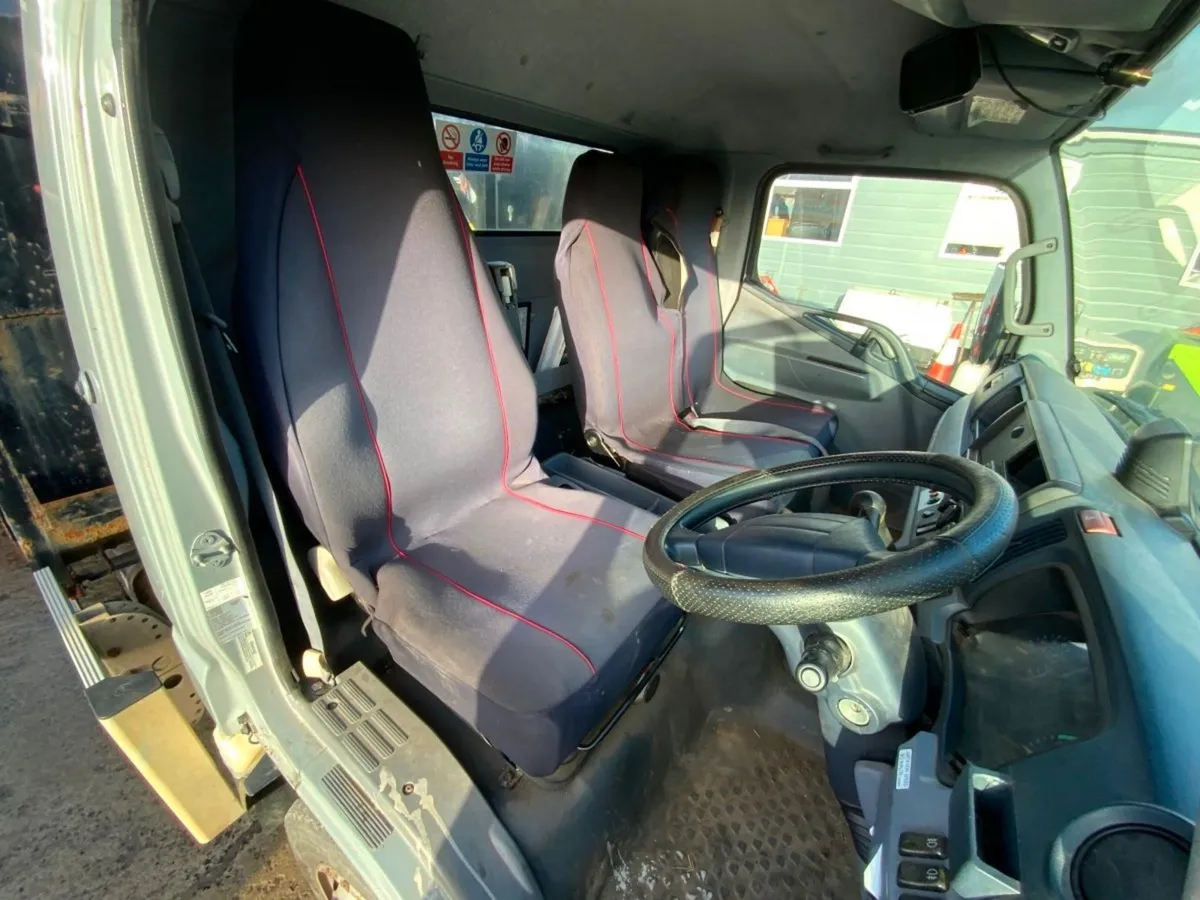 MITSUBISHI CANTER. 3.0lts.PARTS & SPARES. - Image 3