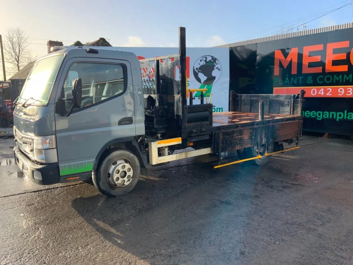 2016 MITSUBISHI CANTER. 3.0lts....PARTS & SPARES. - Image 1